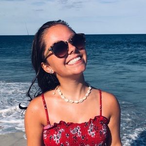 Meet your Posher, Brooke